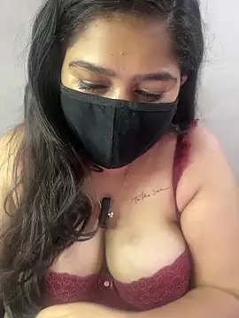 Snapshot of sarasofiaa_ chatting on June 13, 2026, 10:24 am sarasofiaa online show from June 13, 2026, 10:24 am