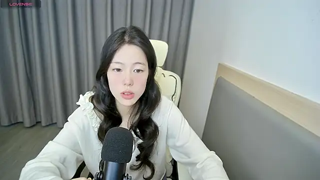 yizhixiaolulu online show from April 7, 2026, 6:15 am