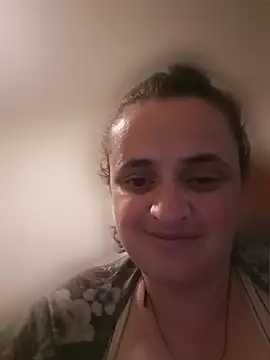 Snapshot of AnabelBexley chatting on May 1, 2026, 4:23 pm AnabelBexley online show from May 1, 2026, 4:23 pm