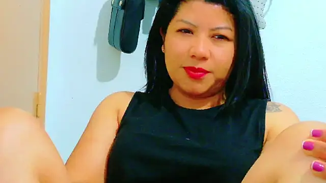 Snapshot of MojaditPussy chatting on April 25, 2026, 7:55 am MojaditPussy online show from April 25, 2026, 7:55 am