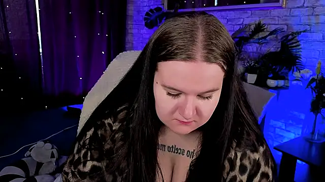 Margo Dupont online show from April 7, 2026, 6:15 am