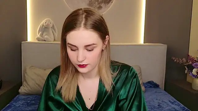Molly Voses online show from May 17, 2026, 8:42 pm