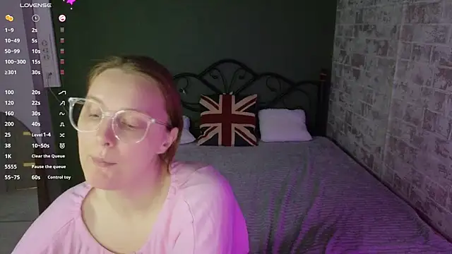 JessieWayy online show from May 27, 2026, 1:57 am