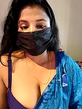 Hot Alicee online show from May 19, 2026, 3:46 am