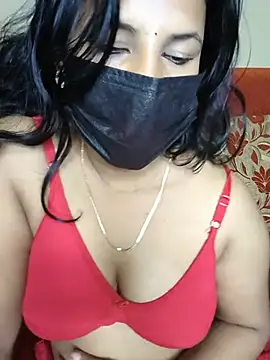 Hot Alicee online show from May 17, 2026, 4:45 am