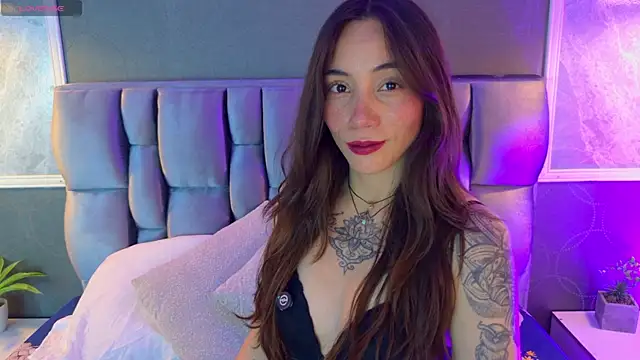 Cata Jonees online show from May 26, 2026, 8:18 pm
