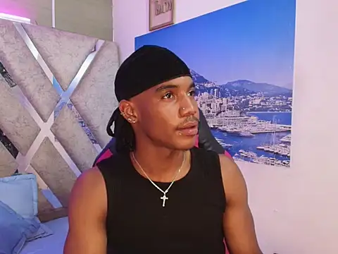 axel silva4 online show from May 19, 2026, 7:32 pm