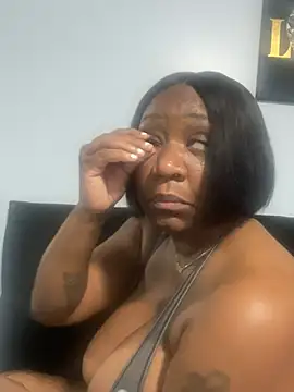 Snapshot of amberchill26 chatting on June 25, 2026, 2:22 pm amberchill26 online show from June 25, 2026, 2:22 pm