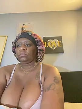 Snapshot of amberchill26 chatting on July 16, 2026, 1:30 pm amberchill26 online show from July 16, 2026, 1:30 pm