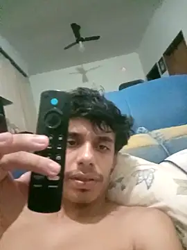 Snapshot of raiotrajado chatting on April 9, 2026, 2:24 am raiotrajado online show from April 9, 2026, 2:24 am