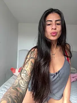 lunasex06 online show from May 15, 2026, 1:42 pm