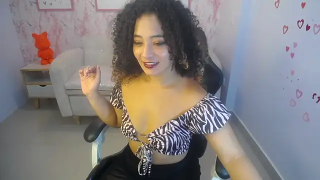 Snapshot of Brittany_ch chatting on April 21, 2026, 8:04 pm Brittany ch online show from April 21, 2026, 8:04 pm