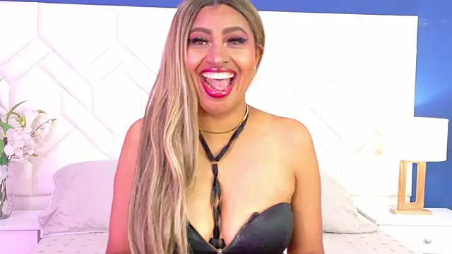 Snapshot of Kiara_Parker_ chatting on May 16, 2026, 9:03 pm Kiara Parker online show from May 16, 2026, 9:03 pm