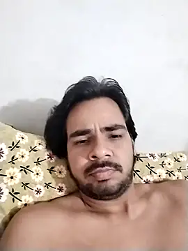 Snapshot of honey8285 chatting on April 7, 2026, 7:59 pm honey8285 online show from April 7, 2026, 7:59 pm