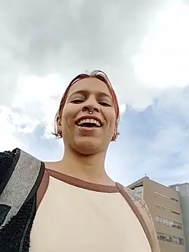 Mia 0-4 online show from April 18, 2026, 4:31 pm