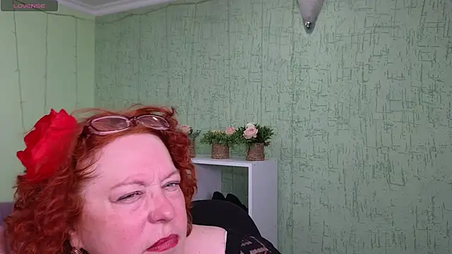 Snapshot of Fara_Flutte chatting on May 26, 2026, 5:27 am Fara Flutte online show from May 26, 2026, 5:27 am