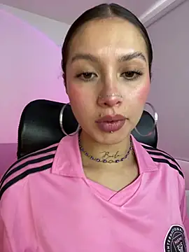 Dreanaa online show from April 28, 2026, 8:57 pm