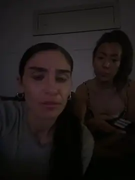 Snapshot of naughtyfriendsplay chatting on April 6, 2026, 11:28 pm naughtyfriendsplay online show from April 6, 2026, 11:28 pm