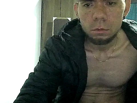 Snapshot of thomas2wood chatting on April 18, 2026, 3:20 am thomas2wood online show from April 18, 2026, 3:20 am