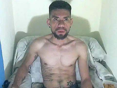 thomas2wood online show from June 14, 2026, 2:24 am