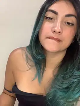 Snapshot of jadesecrett chatting on April 15, 2026, 12:16 am jadesecrett online show from April 15, 2026, 12:16 am