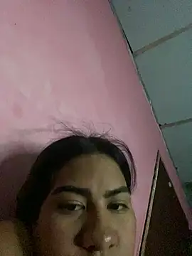 red151104 online show from April 7, 2026, 4:03 am