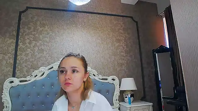 Ivy Quin online show from June 21, 2026, 5:24 am