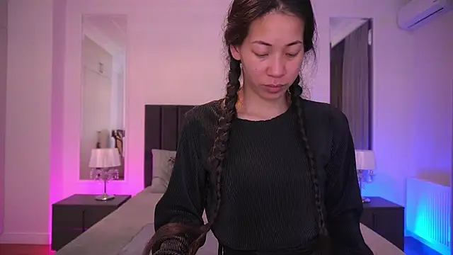 YunaYum online show from April 27, 2026, 9:24 pm