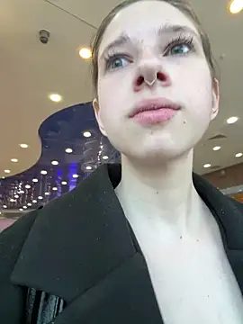 michelle lovique online show from May 27, 2026, 7:49 am