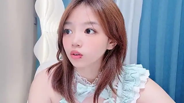 Lilababy00 online show from June 27, 2026, 12:22 pm
