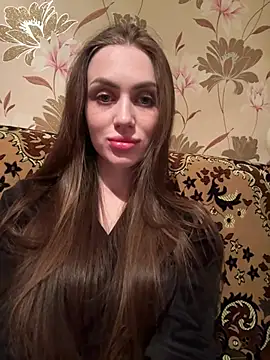 AlinaLove3213 online show from May 20, 2026, 7:55 pm