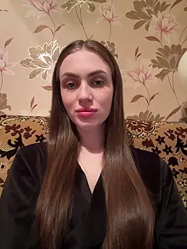 AlinaLove3213 online show from May 8, 2026, 6:12 pm