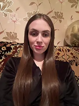 AlinaLove3213 online show from May 4, 2026, 7:50 pm