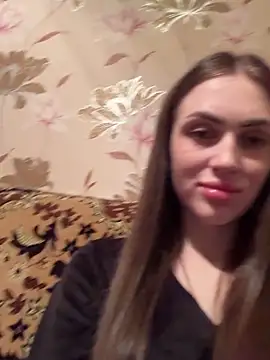 AlinaLove3213 online show from May 1, 2026, 6:57 pm