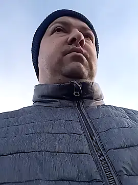 Snapshot of Luceriusbigass chatting on March 11, 2025, 5:57 am Luceriusbigass online show from March 11, 2025, 5:57 am