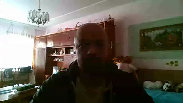 Snapshot of Luceriusbigass chatting on September 27, 2025, 2:56 pm Luceriusbigass online show from September 27, 2025, 2:56 pm