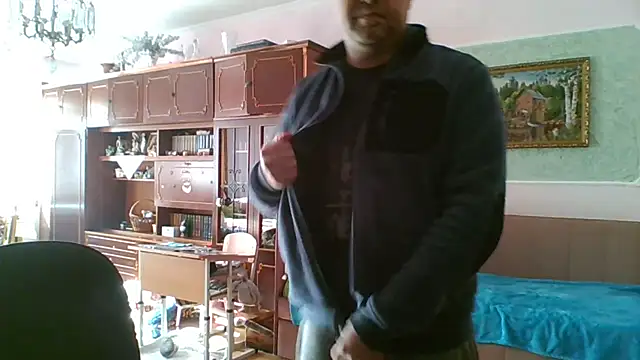 Snapshot of Luceriusbigass chatting on February 23, 2025, 12:16 pm Luceriusbigass online show from February 23, 2025, 12:16 pm