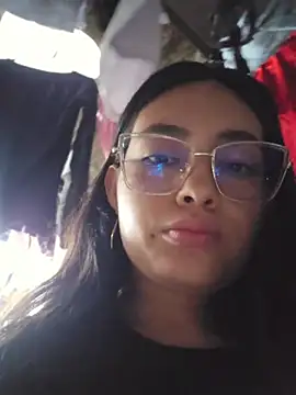 Snapshot of VioletRousee chatting on July 29, 2026, 10:31 pm VioletRousee online show from July 29, 2026, 10:31 pm