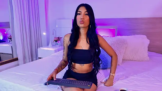 AlissonRossi online show from April 27, 2026, 11:30 am