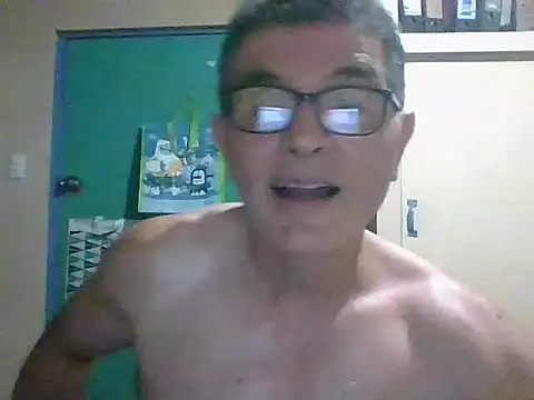 Snapshot of scotty-friends chatting on May 4, 2026, 12:25 am scotty-friends online show from May 4, 2026, 12:25 am