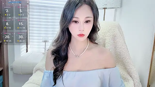 AzureBlue-77 online show from May 4, 2026, 2:48 am