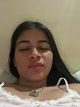 Kloe zaf online show from May 8, 2026, 5:22 am