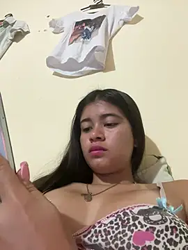 Snapshot of Kloe_zaf chatting on June 3, 2026, 8:37 am Kloe zaf online show from June 3, 2026, 8:37 am