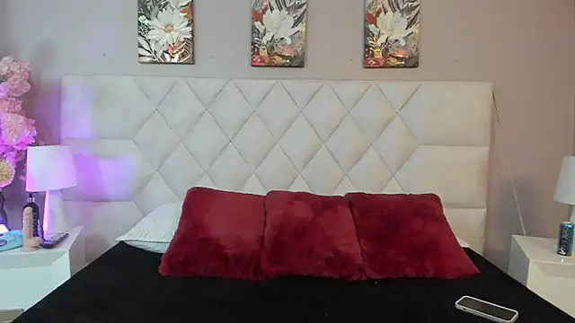 Snapshot of Victoria__lee chatting on May 20, 2026, 3:25 am Victoria lee online show from May 20, 2026, 3:25 am