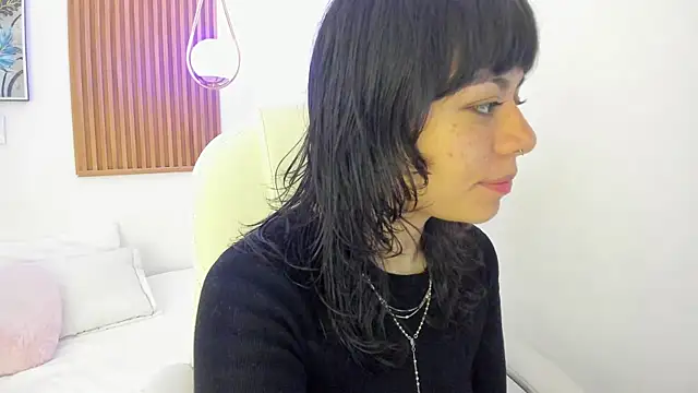 ghostmila online show from April 23, 2026, 12:29 pm