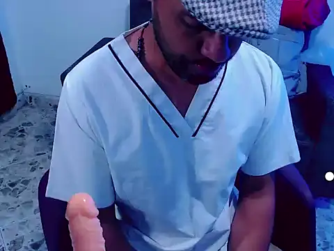 THIAGO PLEASURE online show from April 23, 2026, 11:27 am