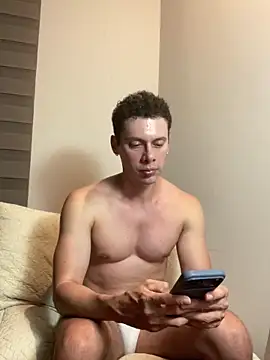 Snapshot of Joohny_fox chatting on April 14, 2026, 3:00 am Joohny fox online show from April 14, 2026, 3:00 am