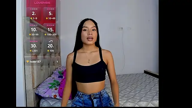 Snapshot of pocahontasbaby_ chatting on April 10, 2026, 12:06 am pocahontasbaby online show from April 10, 2026, 12:06 am