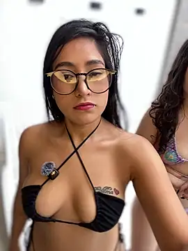 Hana-Parker online show from July 2, 2026, 9:32 pm