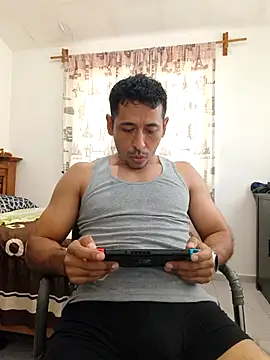 Snapshot of edulovee chatting on May 9, 2026, 11:30 pm edulovee online show from May 9, 2026, 11:30 pm